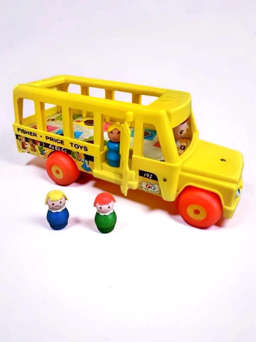 Vintage Fisher-Price Little People School Bus #192 w/ Wood Figures